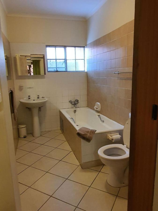 Hotel Tamboti House Malalane Esterno foto