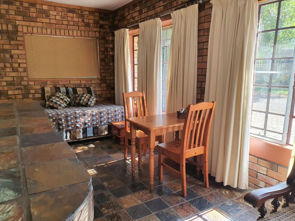 Hotel Tamboti House Malalane Esterno foto