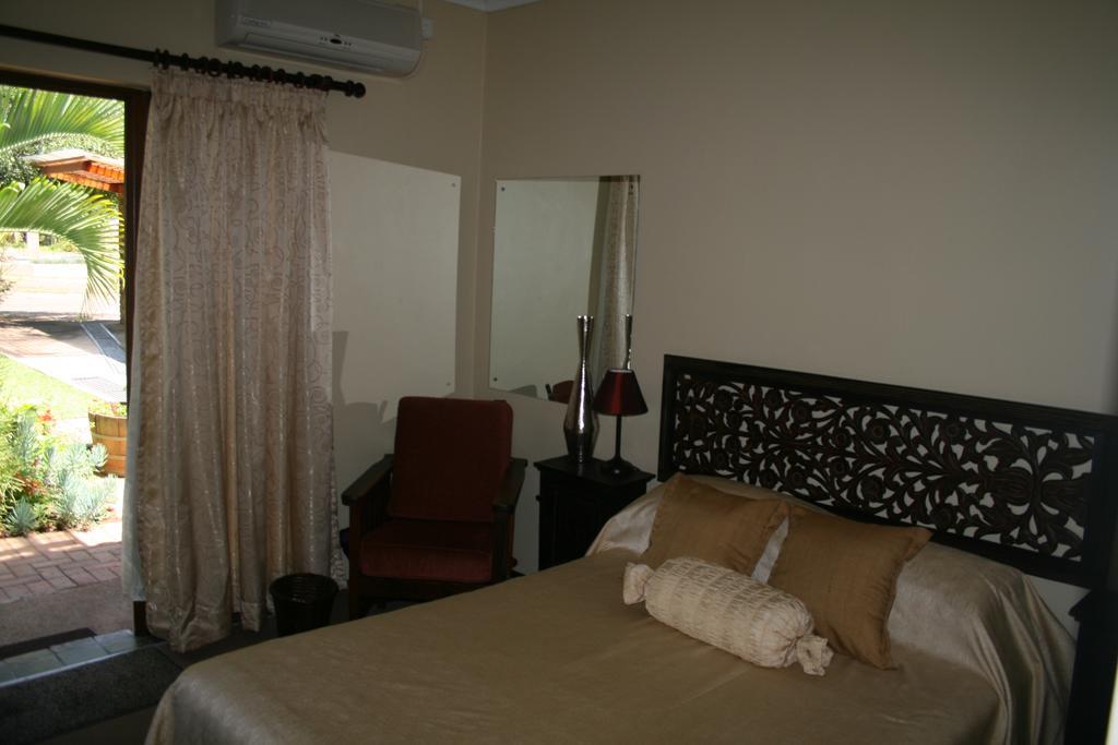 Hotel Tamboti House Malalane Esterno foto